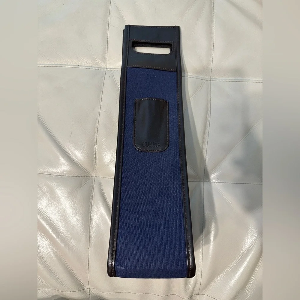 NEW Chaps Navy Canvas & Brown Faux Leather Wine Bottle Carrier Case with Pocket